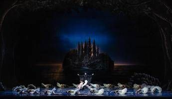 L'Opera di Roma apre la stagione di balletto con 'Il Lago' di Benjamin Pech L'Opera di Roma apre la stagione di balletto con 'Il Lago' di Benjamin Pech